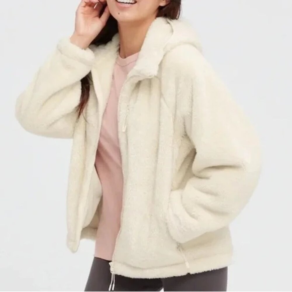 Fluffy Yarn Fleece Full Zip Hooded Jacket NWOT